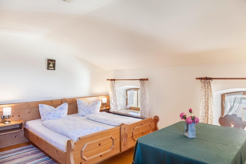 Property building, Living room, Bedroom