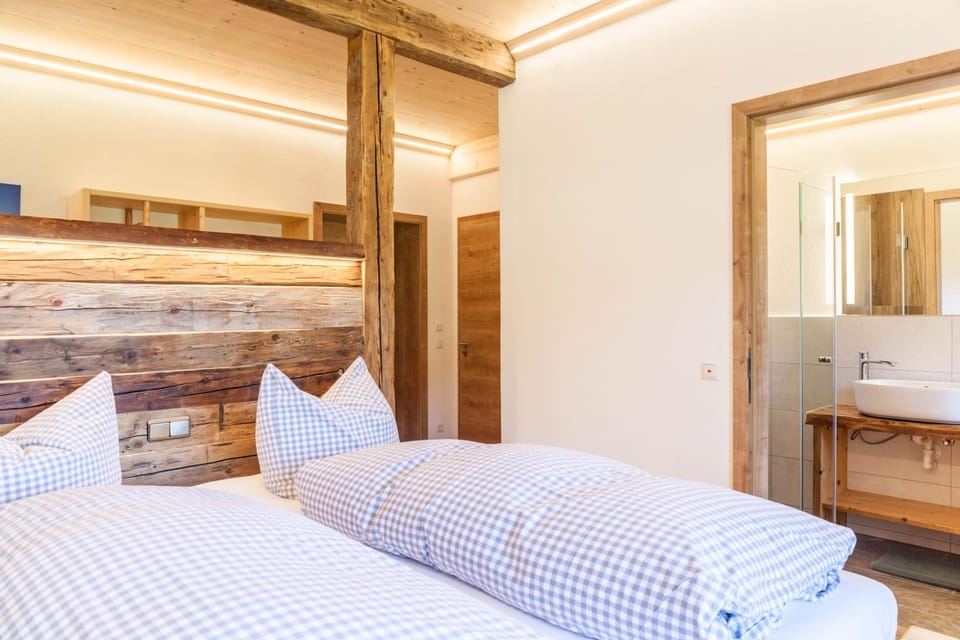 Property building, Living room, Bedroom