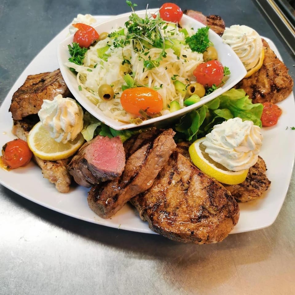 Food and drinks, Food