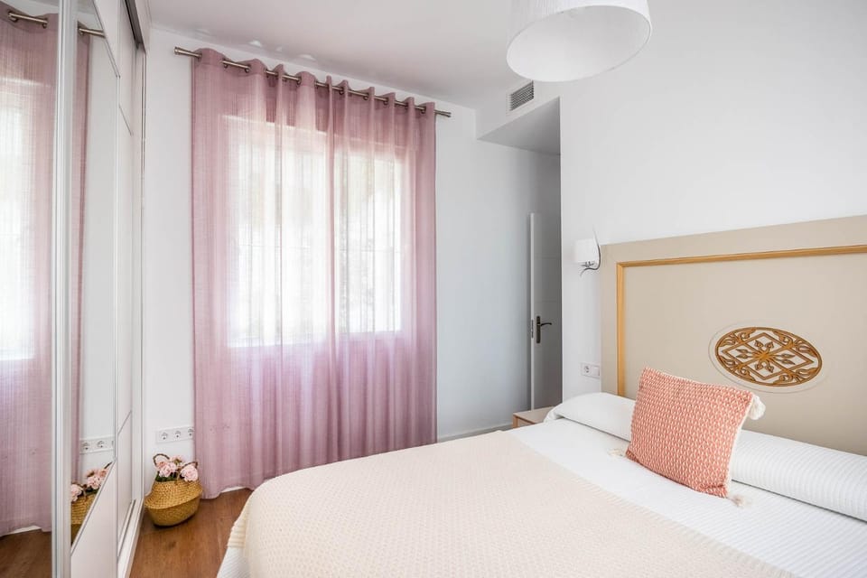 Apartamento Leyendas de Becquer A4 Apartment in Seville