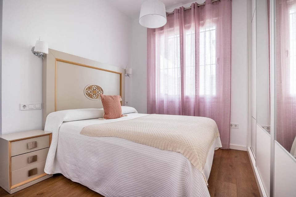 Apartamento Leyendas de Becquer A4 Apartment in Seville