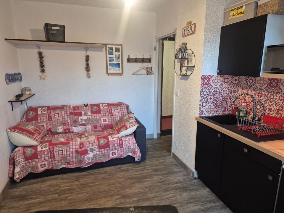 Appartement Centre Station Risoul 1850 pied des pistes LE VILLARET 2 Apartment in Piedmont