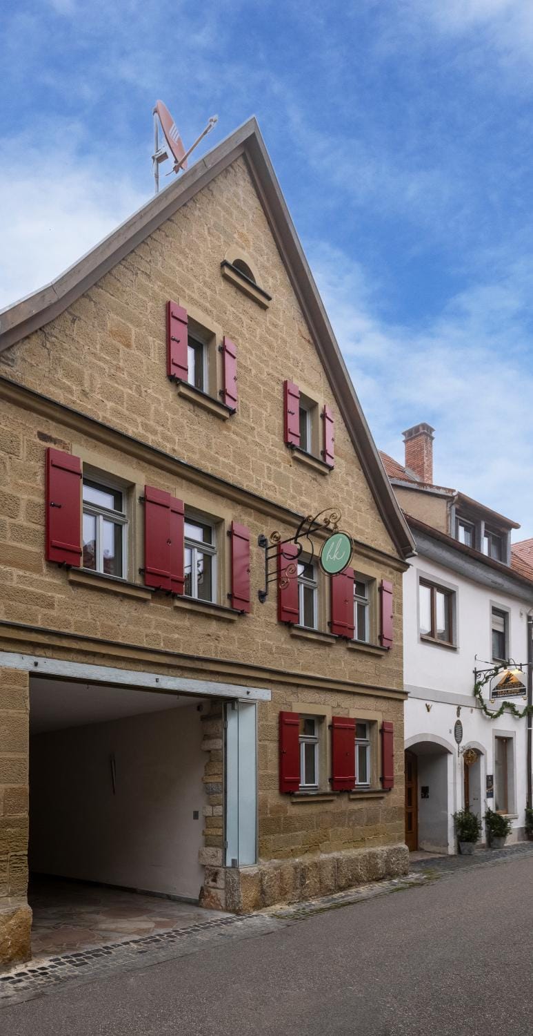 Property building, Facade/entrance