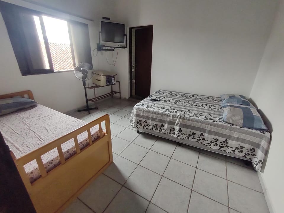 Casa familiar 1200m da praia House in Peruíbe