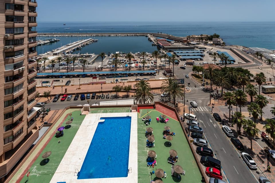Nearby landmark, Bird's eye view, Beach, City view, Pool view, Sea view, Swimming pool, Swimming pool, Location, Parking, sunbed