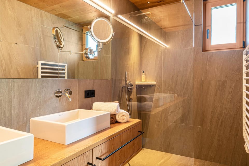 Bathroom, Living room