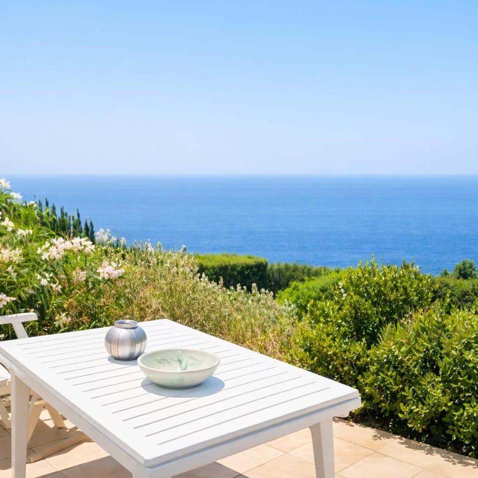 Villetta Phyl G8 House in Sardinia