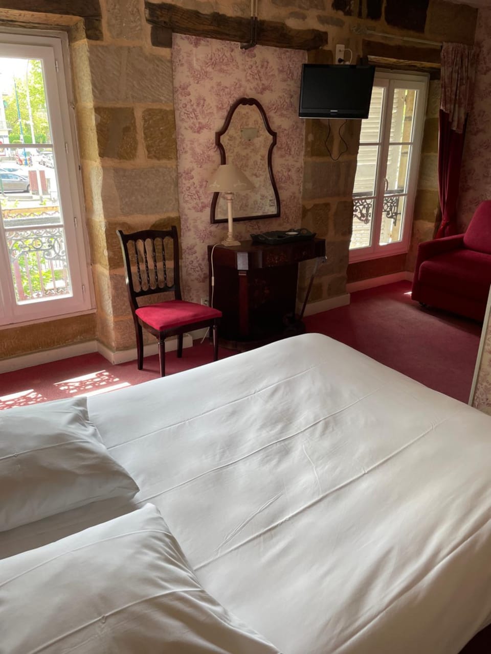Le Coq d'Or Hotel in Nouvelle-Aquitaine