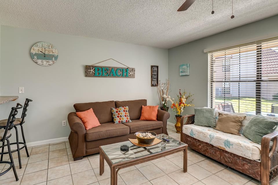 1st-Floor Resort Condo in PCB - Walk to Beach! House in Panama City Beach