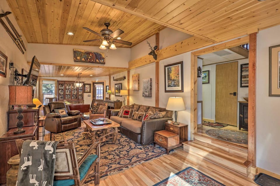 6 Mi to Slopes! Mtn-View Breck Gem w/ Resort Perks House in Summit County