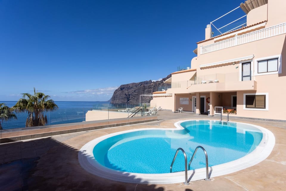 SPECTACULAR PENTHOUSE WITH AMAZING VIEWS Apartment in Acantilados de Los Gigantes