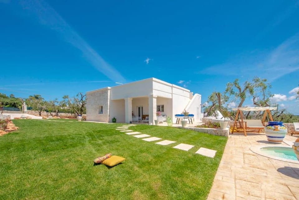 Trullo Lillo Villa in Province of Taranto
