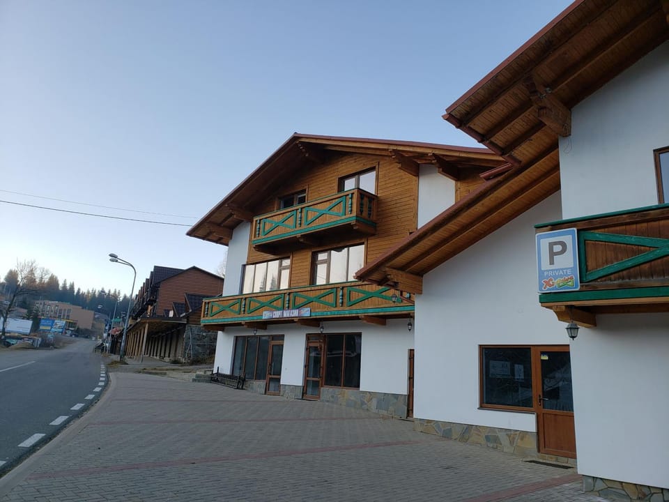 Property building, Parking