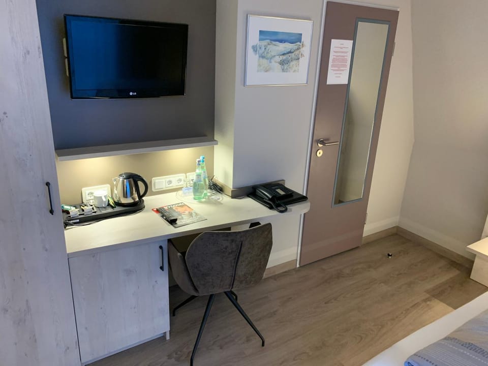 TV and multimedia, Coffee/tea facilities
