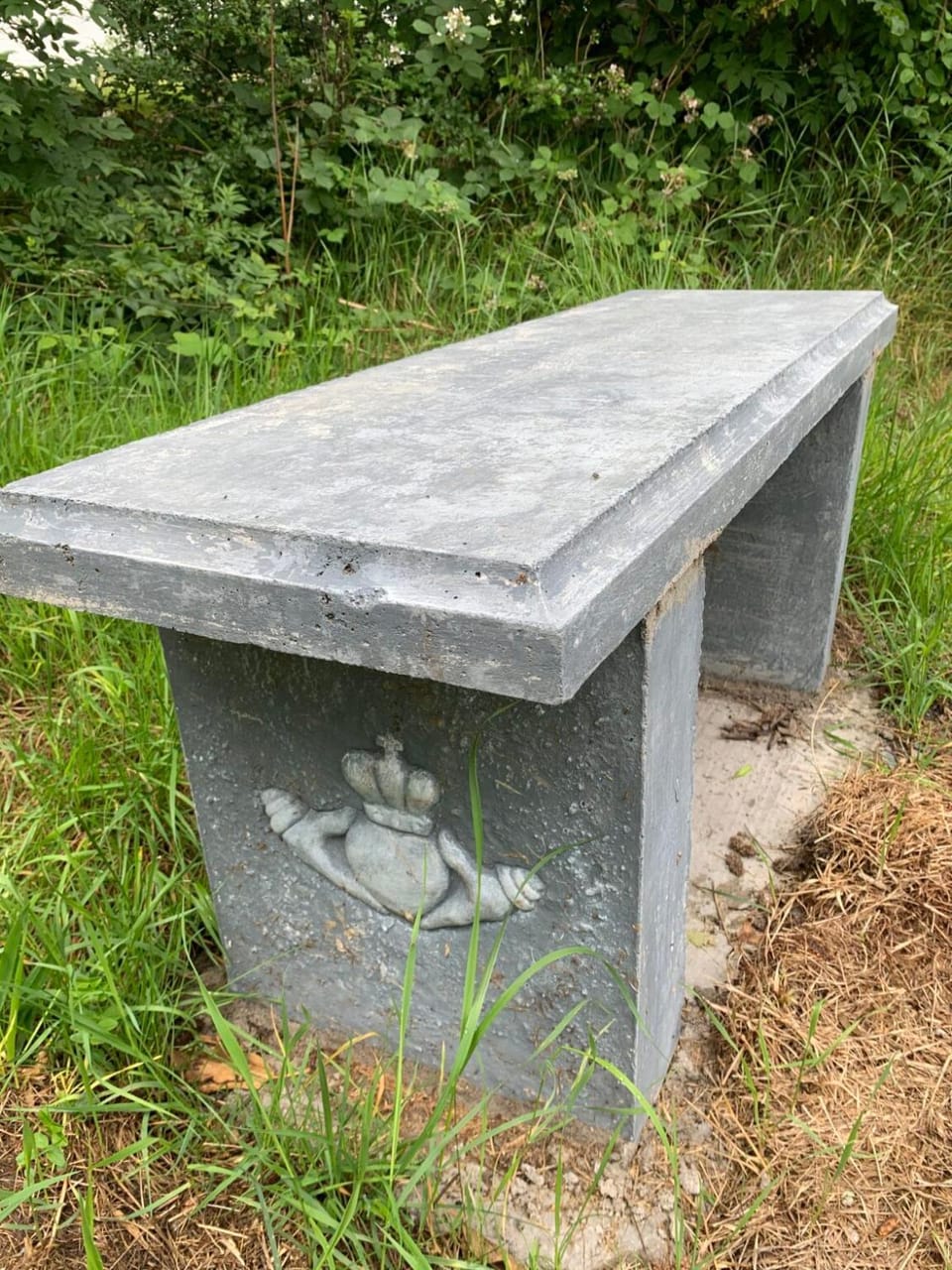 Spring, Seating area