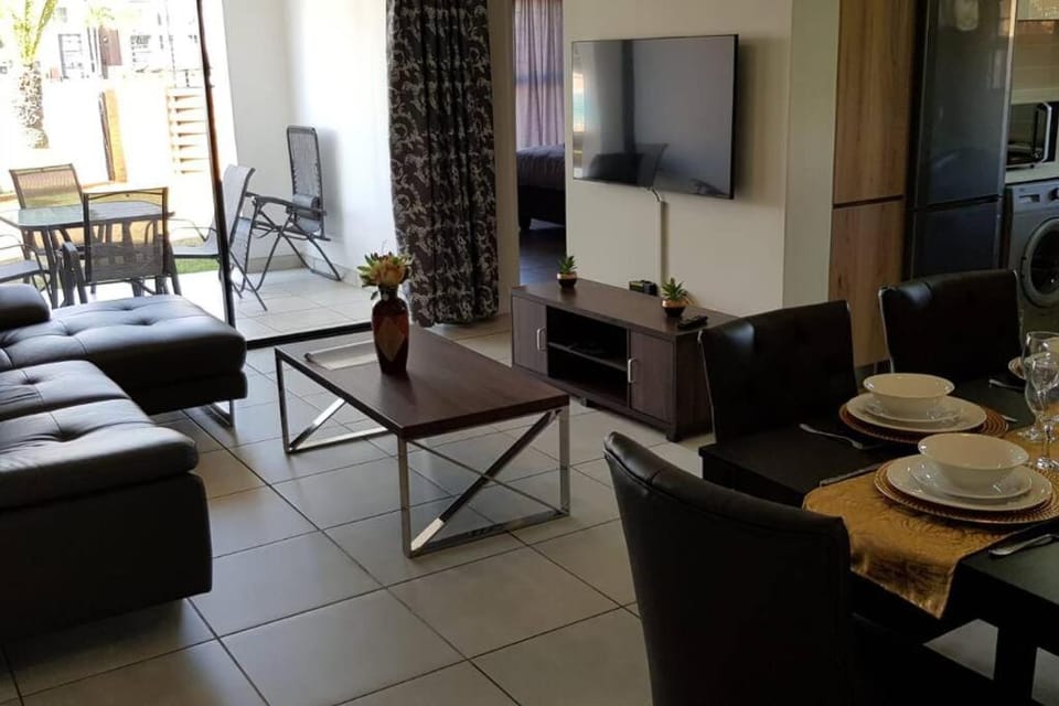 Crystal lagoon View 3Bed Apartment Apartment in Pretoria