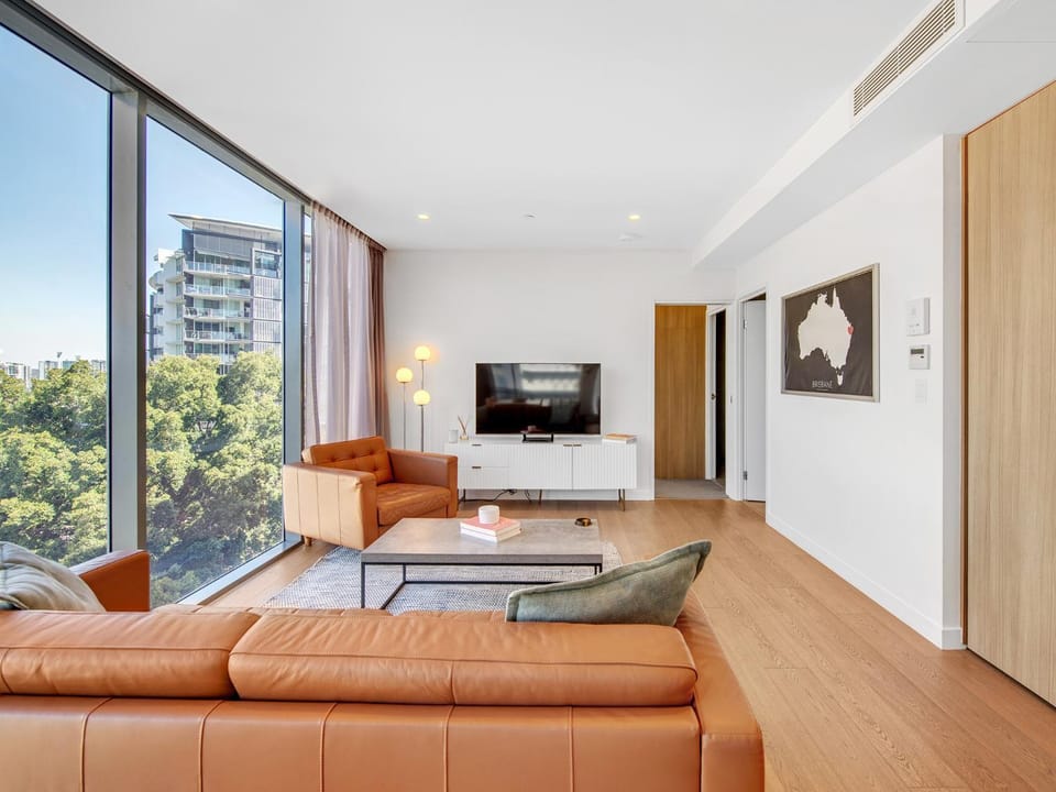 TV and multimedia, Seating area