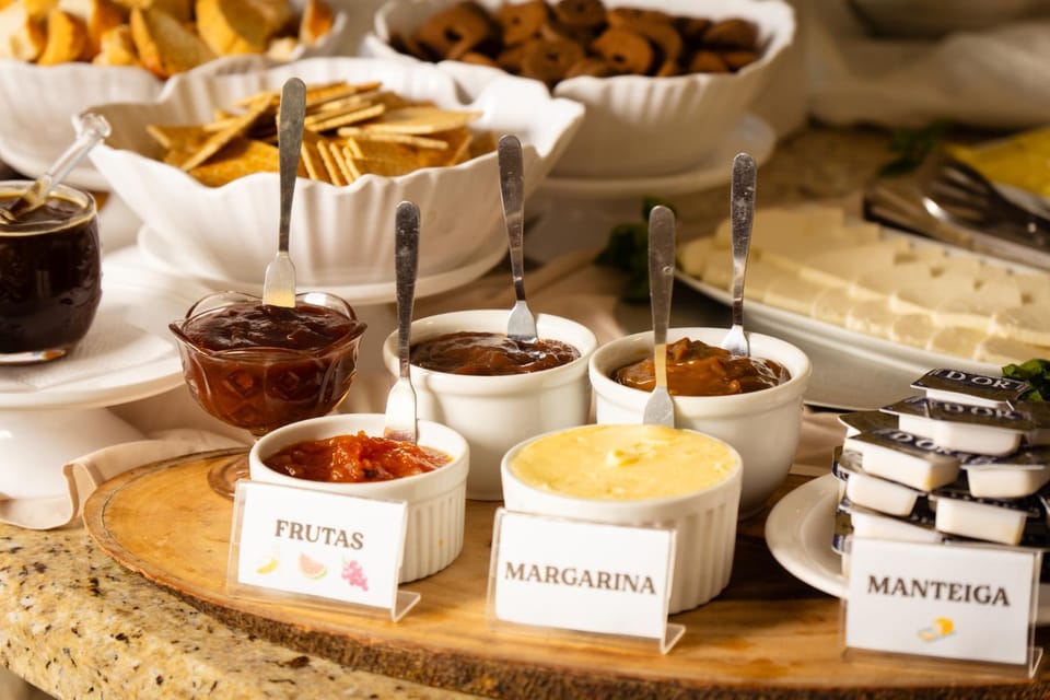 Food and drinks, Food, Shopping Area, Breakfast, Continental breakfast, Buffet breakfast