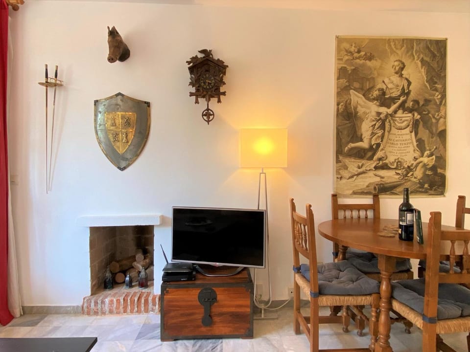 Communal lounge/ TV room, Living room