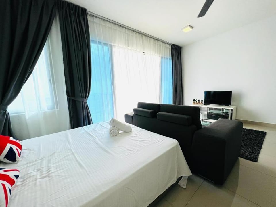 TV and multimedia, Seating area, Evening entertainment