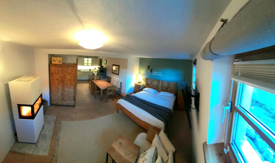Photo of the whole room, Seating area, pet friendly, kitchen