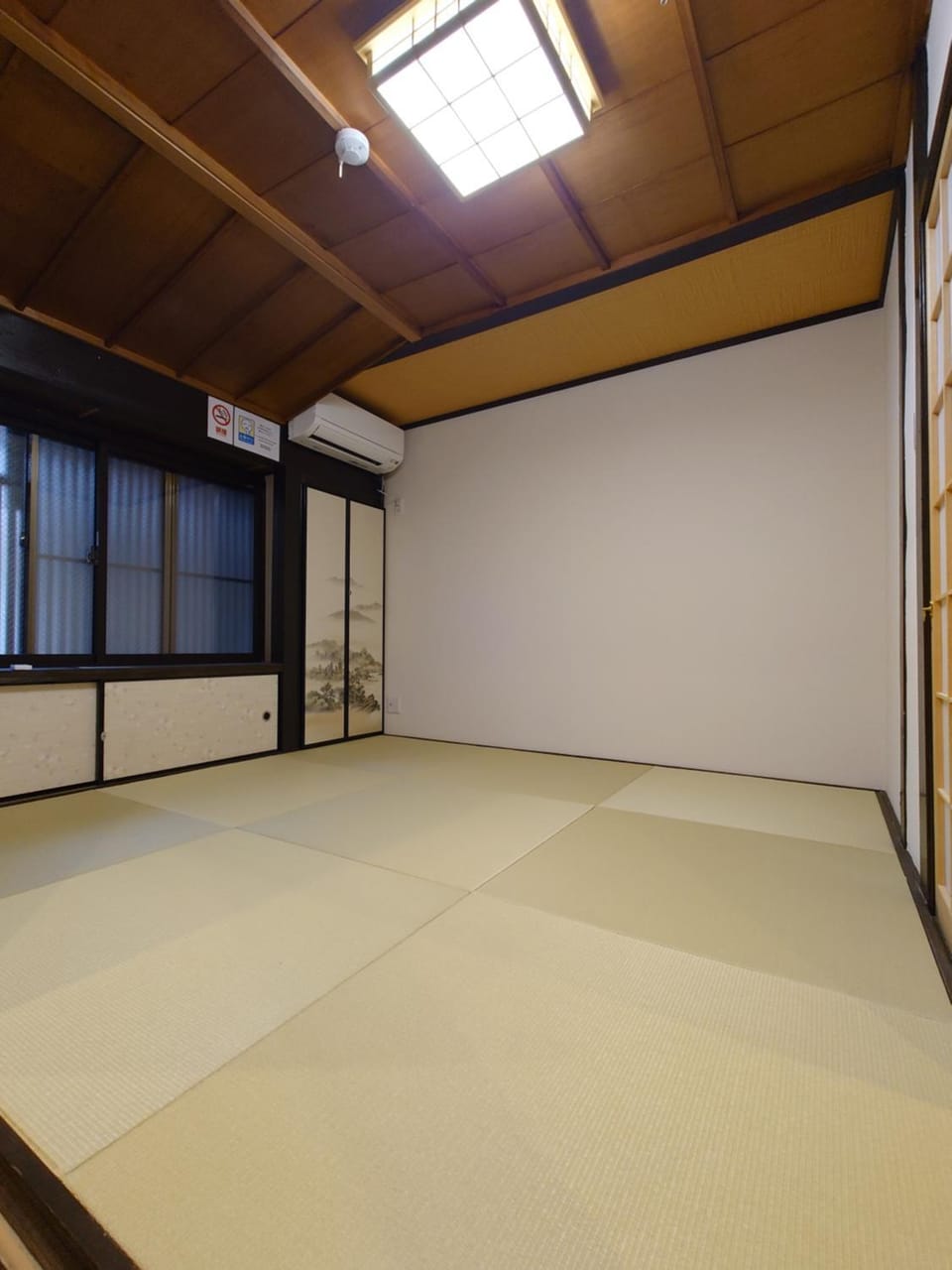 Haku Flowers Seven Bed and Breakfast in Kyoto