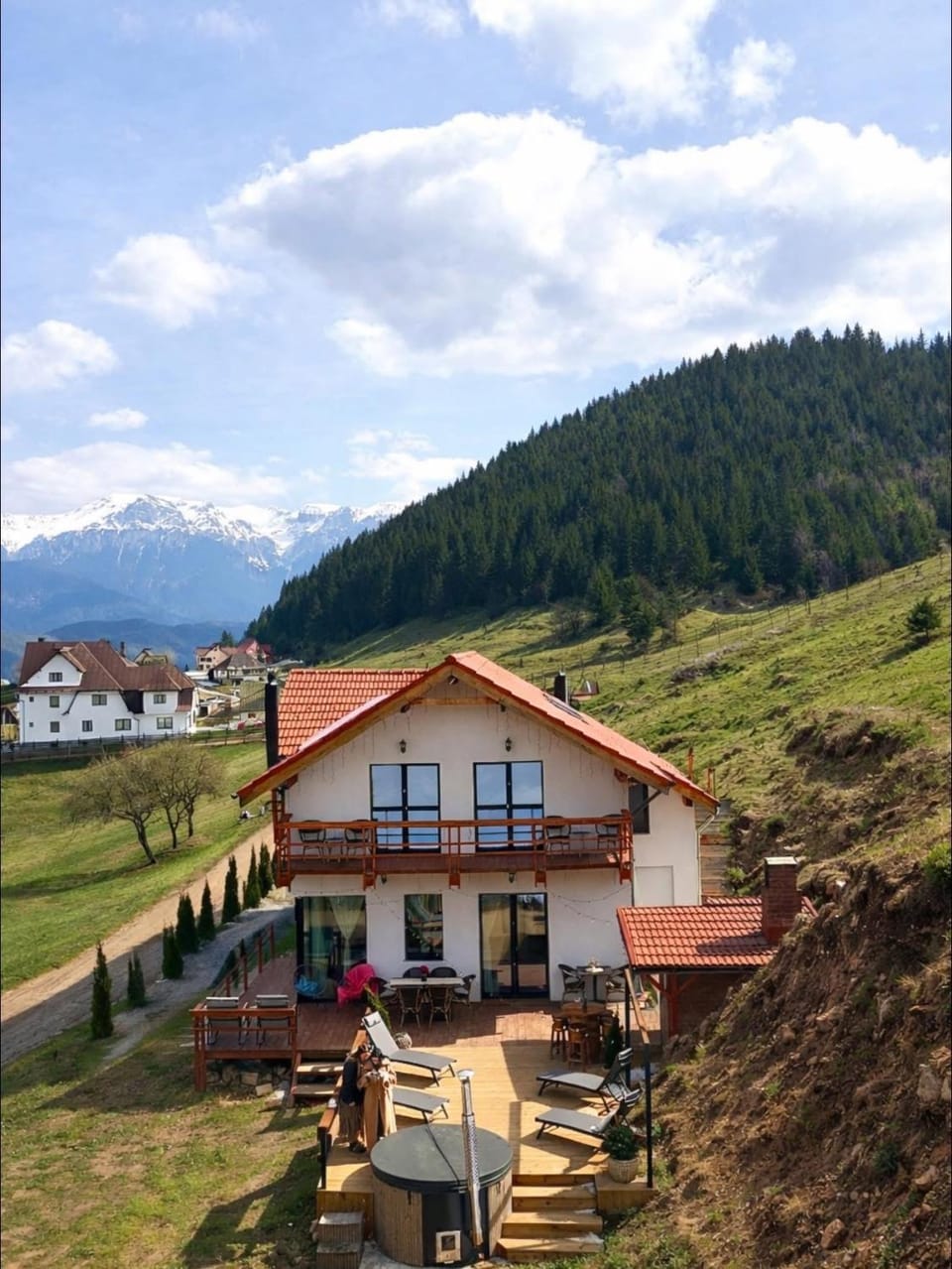 Casa de Sub Munte Cozy Chalet Villa in Brașov County