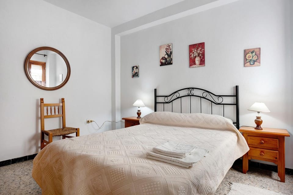 Living room, Bedroom