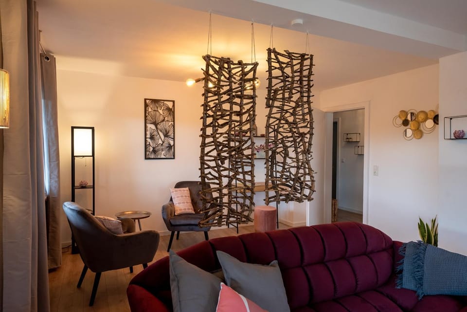 Living room, Decorative detail, Seating area
