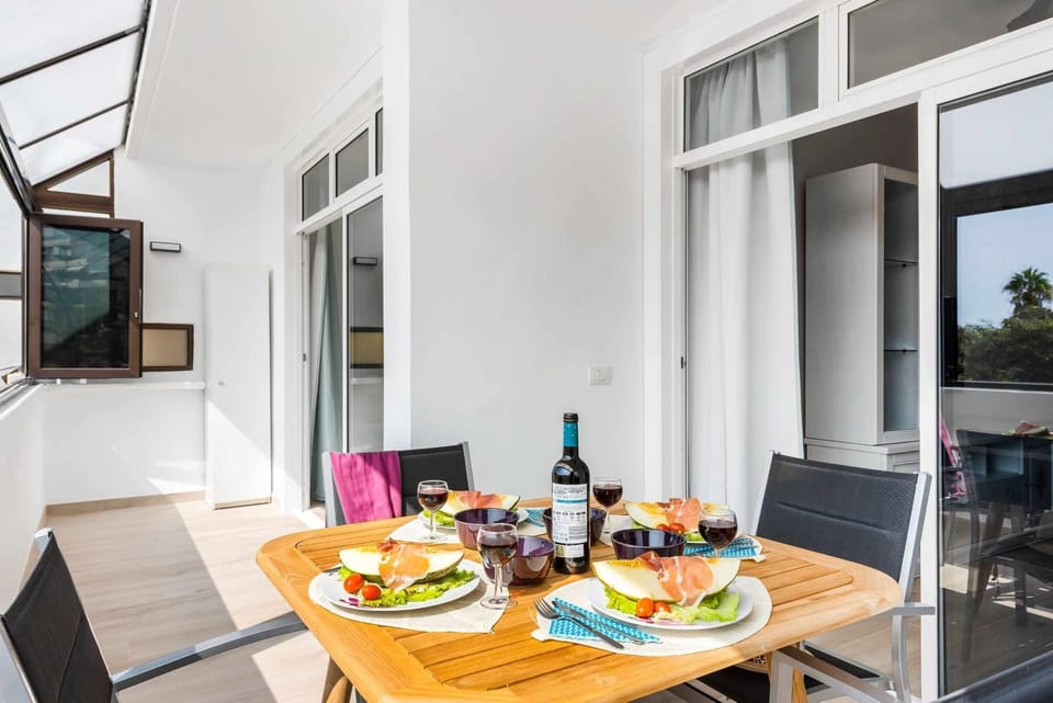 Las Vistas Cristianos by Welcome Tenerife Apartment in Playa de las Americas