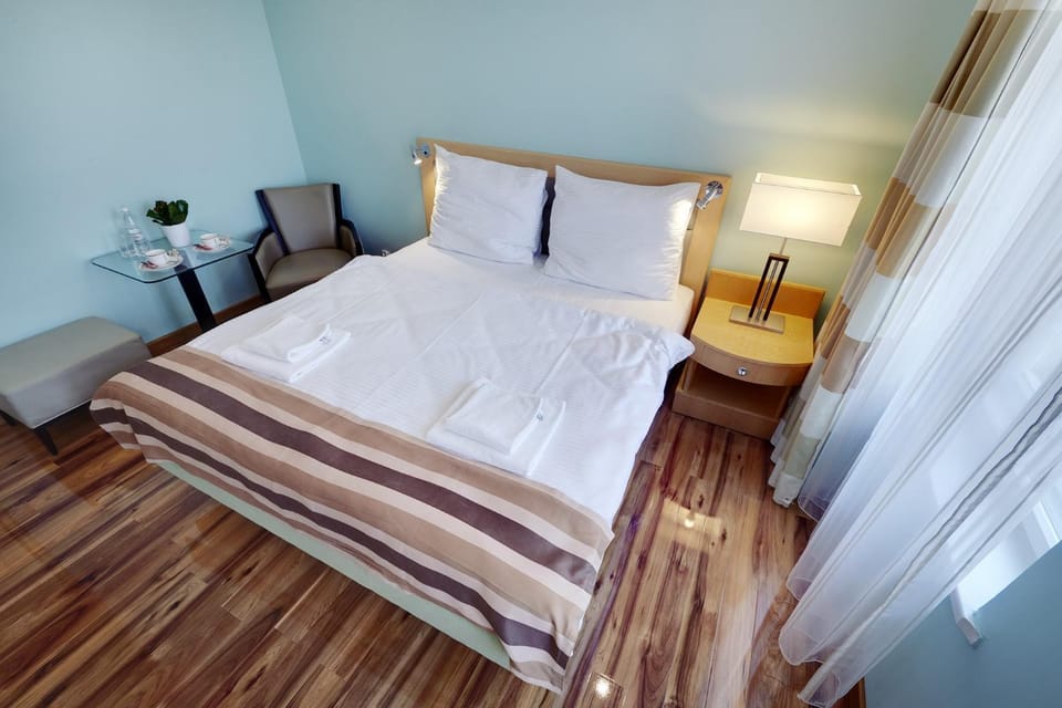 ApartHotel Katowice - Deluxe Rooms with King Beds, City Center, Free Wifi! Apartment in Poland