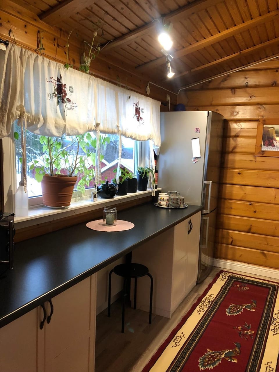 Mysig timmerstuga med braskamin nära Hovfjället Villa in Sweden
