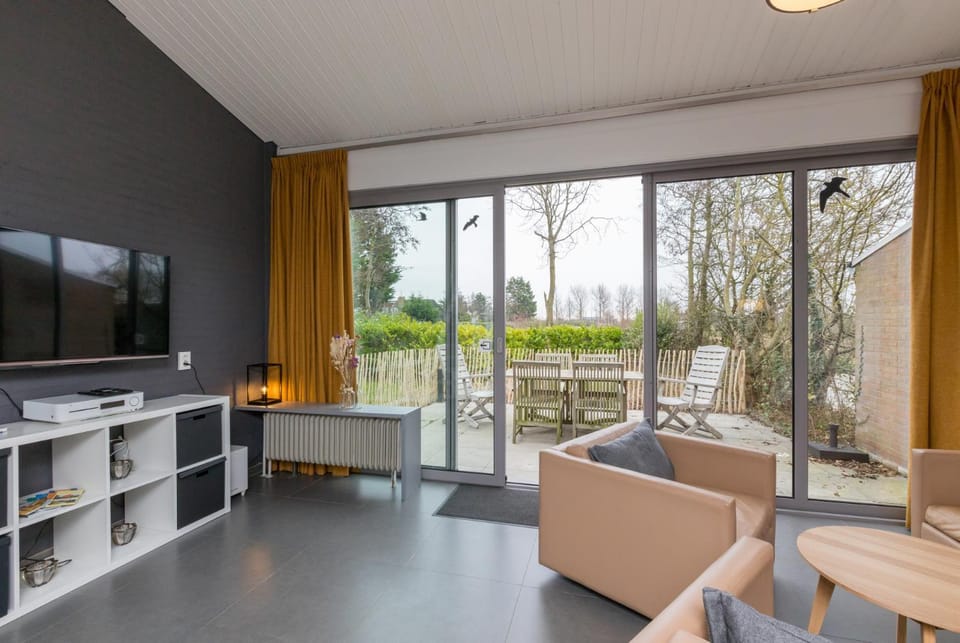 Welcome in - Vakantiewoning met ruime tuin en strand op loopafstand I Lepelblad 7, Nieuwvliet House in Zeeland, Netherlands