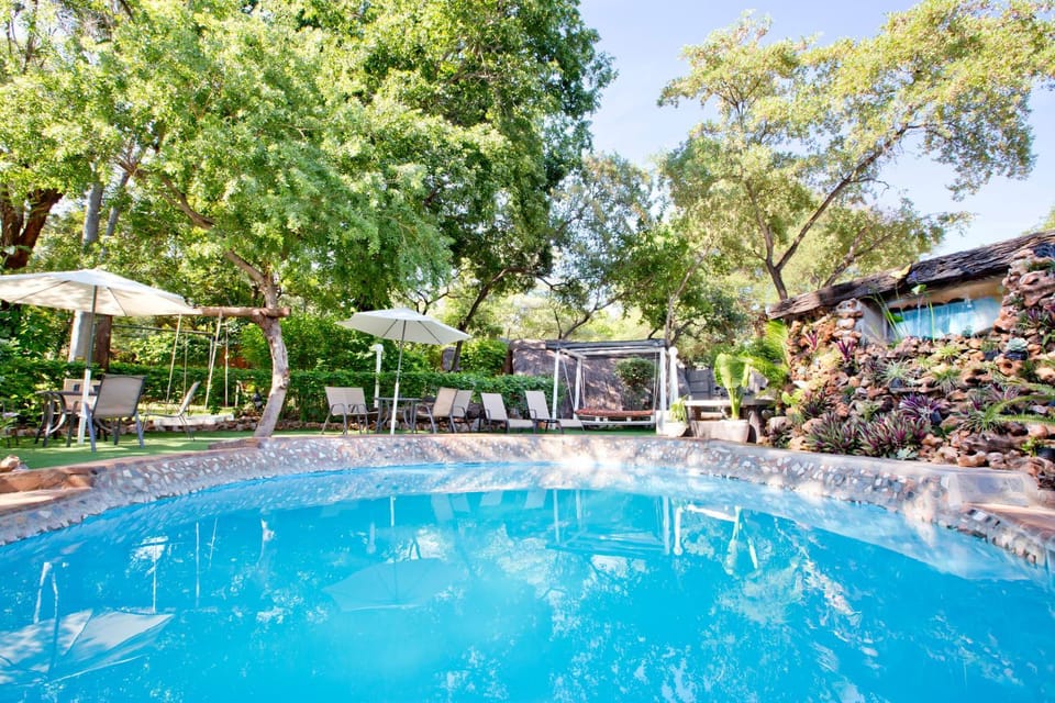 Swimming pool, Swimming pool