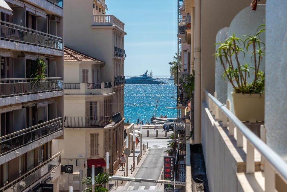 Balcony/Terrace, City view, Sea view