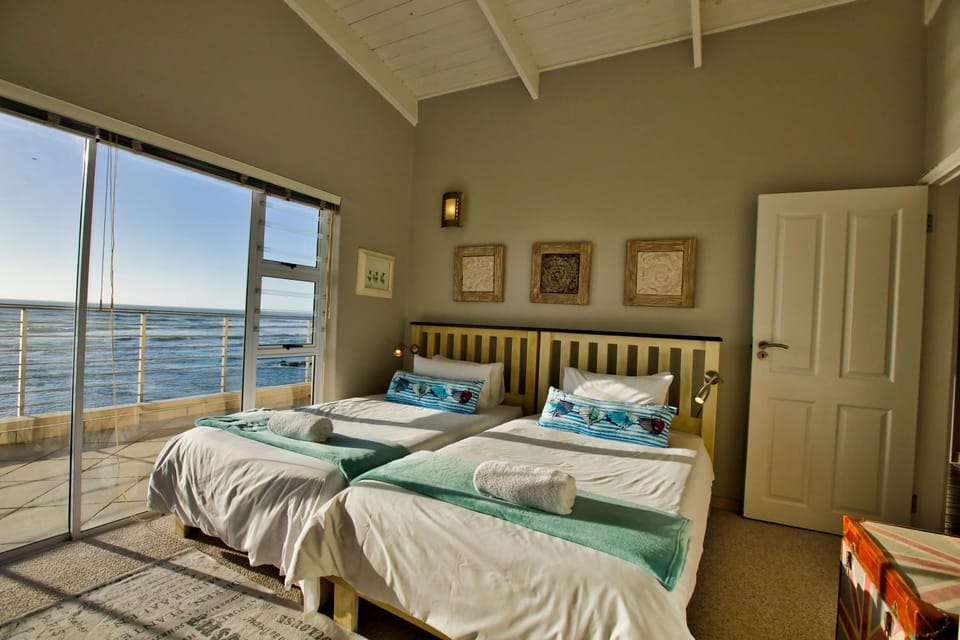Bedroom, Sea view
