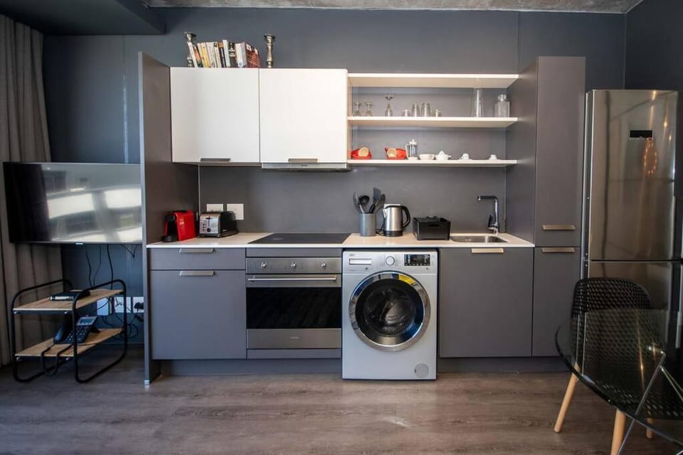 504 Wex1 Hip and Happening Studio Apartment in Cape Town
