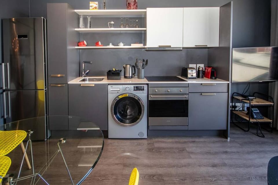 504 Wex1 Hip and Happening Studio Apartment in Cape Town