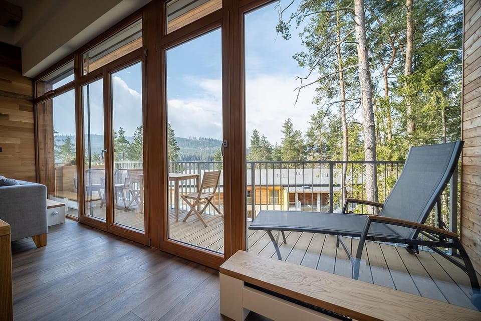Day, Natural landscape, View (from property/room), Balcony/Terrace, Living room, Seating area, Dining area, Mountain view