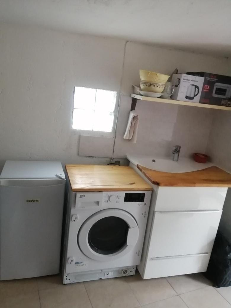 Emplacement idéal pour cette Maisonnette avec jardin et cuisine d'été House in Roquebrune-Cap-Martin