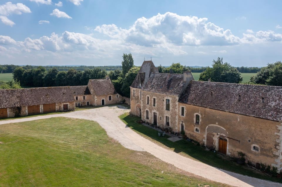 Bird's eye view, View (from property/room), View (from property/room), Landmark view, Landmark view, Parking