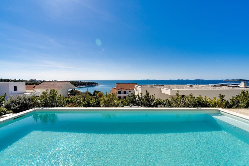 Natural landscape, Swimming pool