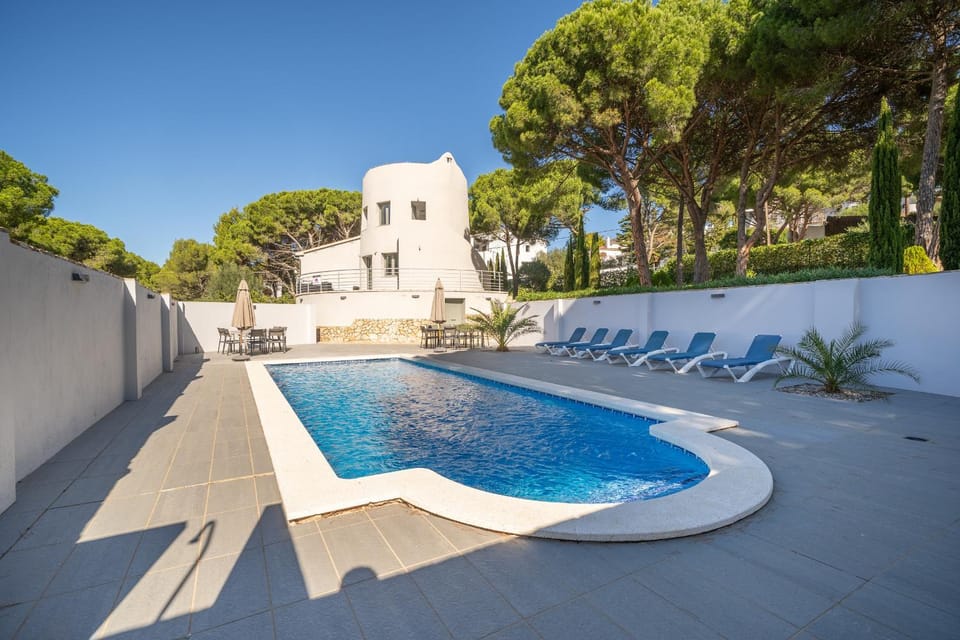 Off site, Swimming pool