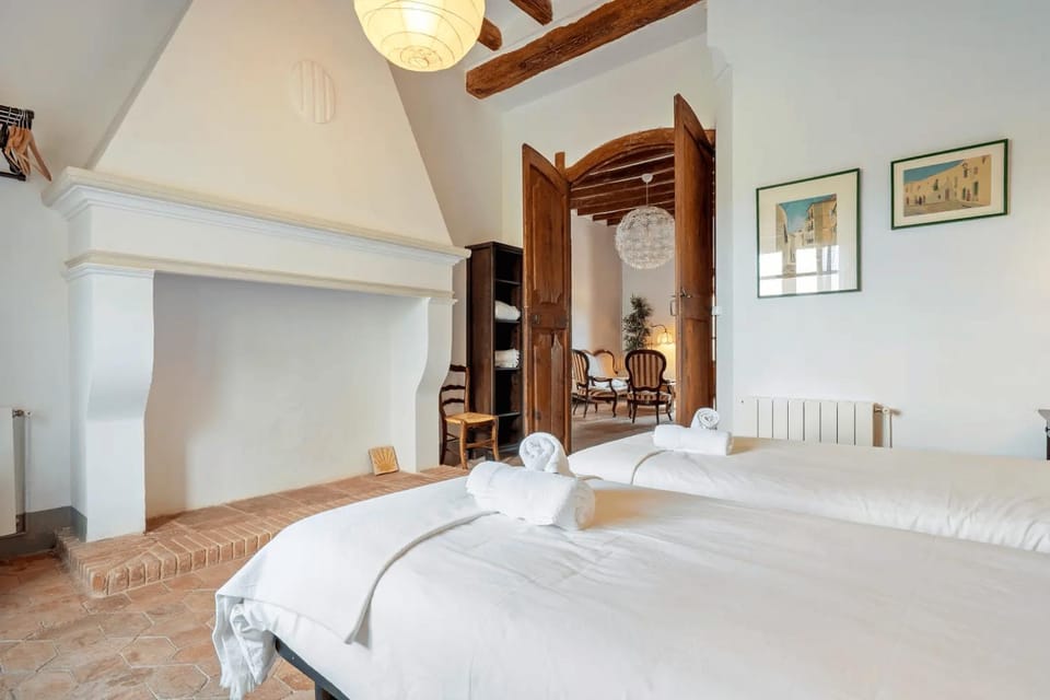Casa l'Abadia de Santes Creus, Tarragona. House in Catalonia