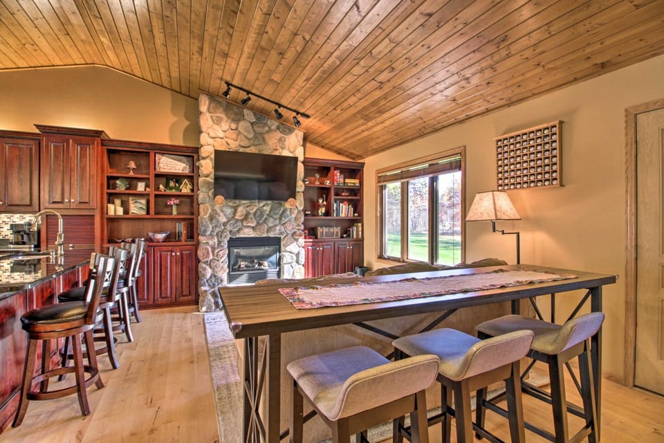 Cabin w/ Fire Pit & Movie Room, 1 Mi to Lake Cabin in Breezy Point