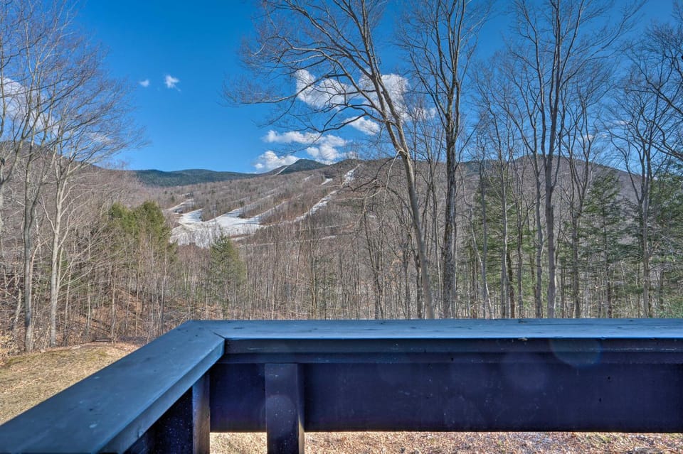 Lincoln Retreat w/ Village of Loon Amenity Access House in Lincoln
