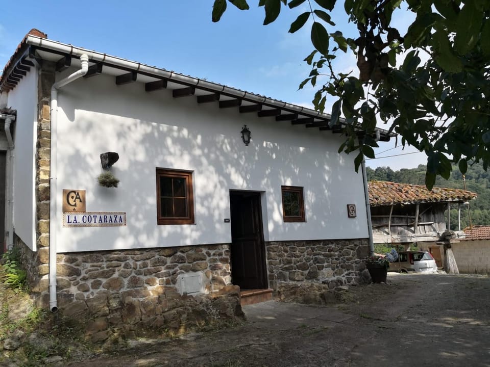LA COTARAXA Chalet in Asturias