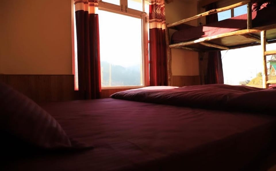 Odin Hostel Shoja Hostel in Himachal Pradesh