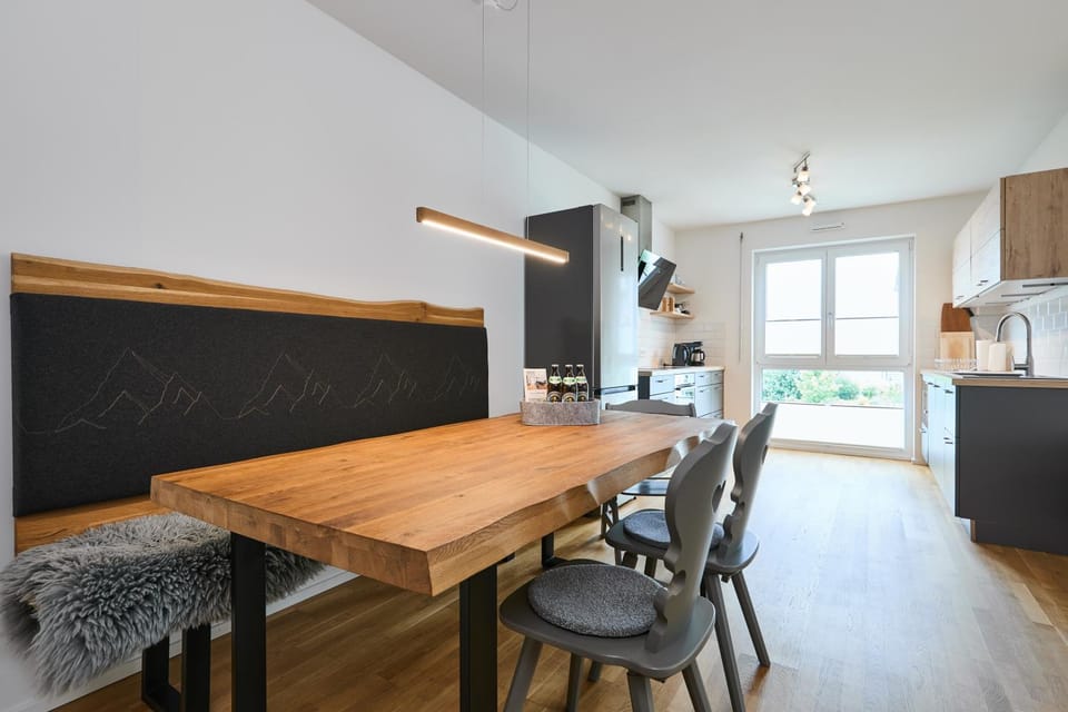 Dining area, dishwasher, kitchen, kitchen