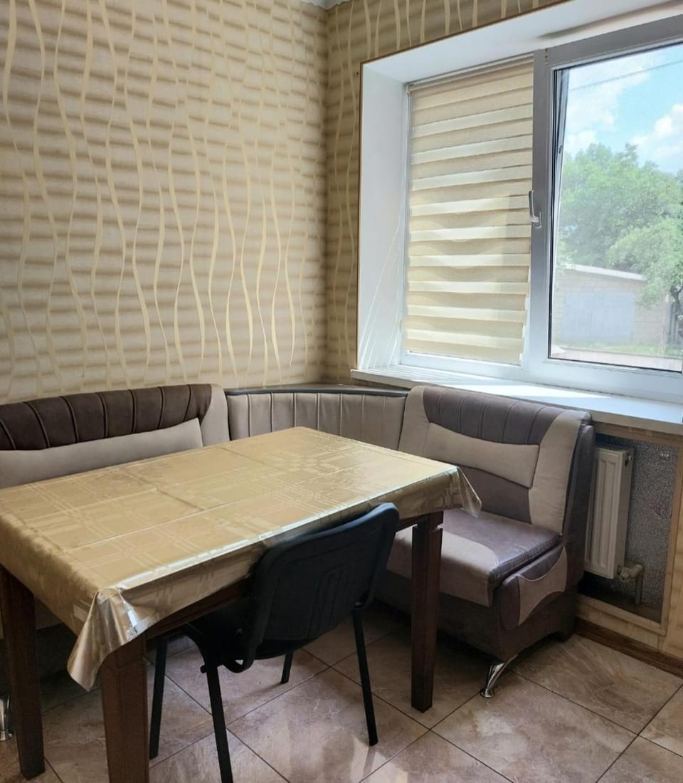 Апартаменты, 2 комн. 6 мест Apartment in Ukraine